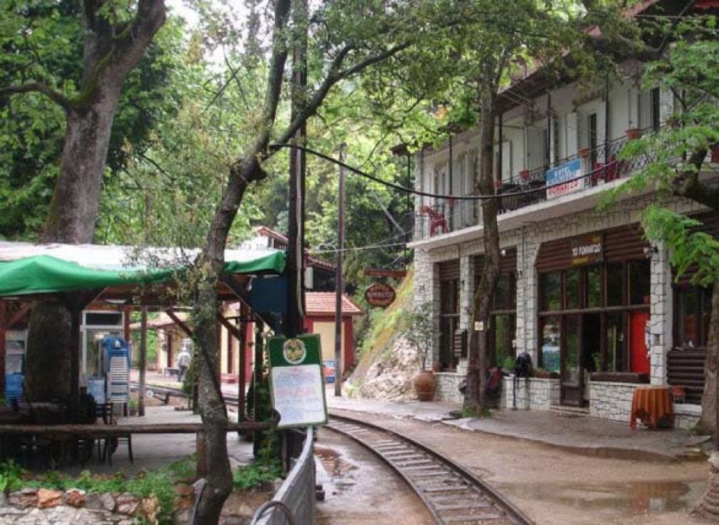 &Epsilon;&kappa;&delta;&rho;&omicron;&mu;έ&sigmaf; &mu;&epsilon; &omicron;&rho;&mu;&eta;&tau;ή&rho;&iota;&omicron; &tau;&eta;&nu; &Alpha;&kappa;&rho;ά&tau;&alpha;
