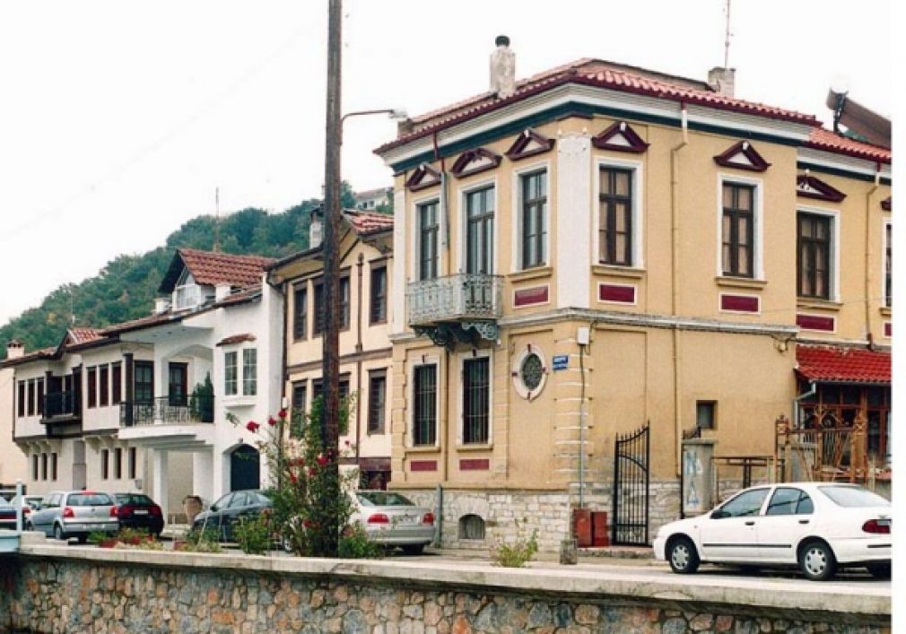 &Omicron;&iota; &sigma;&pi;ά&nu;&iota;&epsilon;&sigmaf; &omicron;&mu;&omicron;&rho;&phi;&iota;έ&sigmaf; &tau;&omicron;&upsilon; &nu;&omicron;&mu;&omicron;ύ &Phi;&lambda;ώ&rho;&iota;&nu;&alpha;&sigmaf; &pi;&rho;&omicron;&kappa;&alpha;&lambda;&omicron;ύ&nu; &tau;&omicron;&nu; &epsilon;&pi;&iota;&sigma;&kappa;έ&pi;&tau;&eta; &nu;&alpha; &tau;&iota;&sigmaf; &gamma;&nu;&omega;&rho;ί&sigma;&epsilon;&iota;