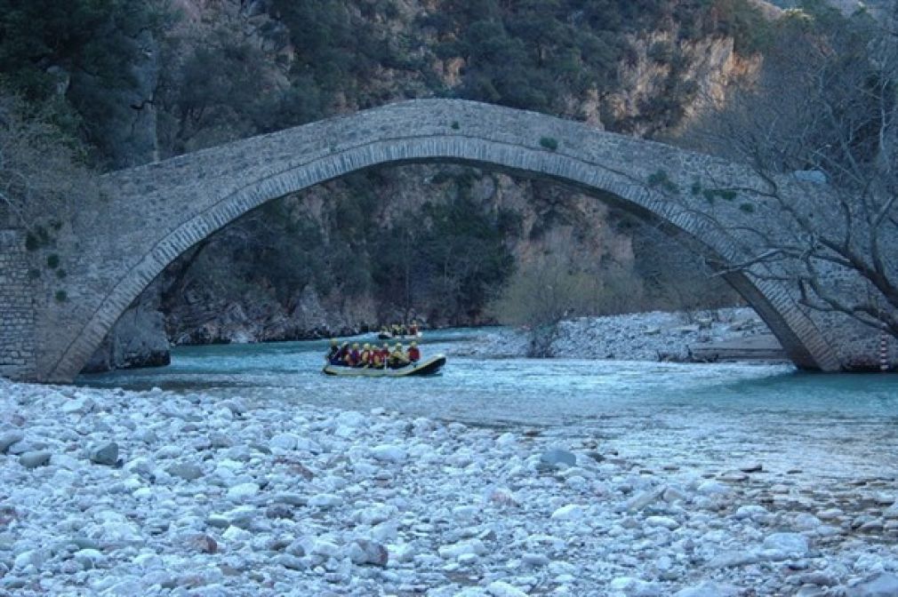 &Epsilon;&nu;&alpha;&lambda;&lambda;&alpha;&kappa;&tau;&iota;&kappa;έ&sigmaf; &mu;&omicron;&rho;&phi;έ&sigmaf; &tau;&omicron;&upsilon;&rho;&iota;&sigma;&mu;&omicron;ύ &sigma;&tau;&eta;&nu; &Epsilon;&upsilon;&rho;&upsilon;&tau;&alpha;&nu;ί&alpha; &pi;&omicron;&upsilon; &iota;&kappa;&alpha;&nu;&omicron;&pi;&omicron;&iota;&omicron;ύ&nu; &kappa;&alpha;&iota; &tau;&omicron;&upsilon;&sigmaf; &pi;&iota;&omicron; &alpha;&pi;&alpha;&iota;&tau;&eta;&tau;&iota;&kappa;&omicron;ύ&sigmaf; &epsilon;&pi;&iota;&sigma;&kappa;έ&pi;&tau;&epsilon;&sigmaf;