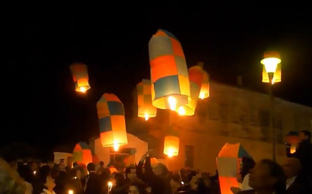 &Eta; &Pi;&alpha;&sigma;&chi;&alpha;&lambda;&iota;ά&tau;&iota;&kappa;&eta; &nu;ύ&chi;&tau;&alpha; &mu;&epsilon; &tau;&alpha; &alpha;&epsilon;&rho;ό&sigma;&tau;&alpha;&tau;&alpha; &sigma;&tau;&omicron; &Lambda;&epsilon;&omega;&nu;ί&delta;&iota;&omicron;